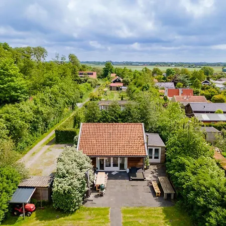 Kareinladune Egmond aan den Hoef